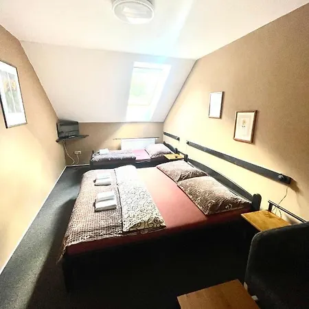 بيت ضيافة A Restaurace U Novaku Bítovany